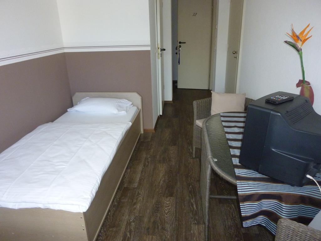 Achathotel Zum Schwan Idar-Oberstein Zimmer foto