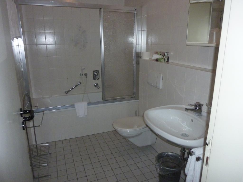 Achathotel Zum Schwan Idar-Oberstein Zimmer foto