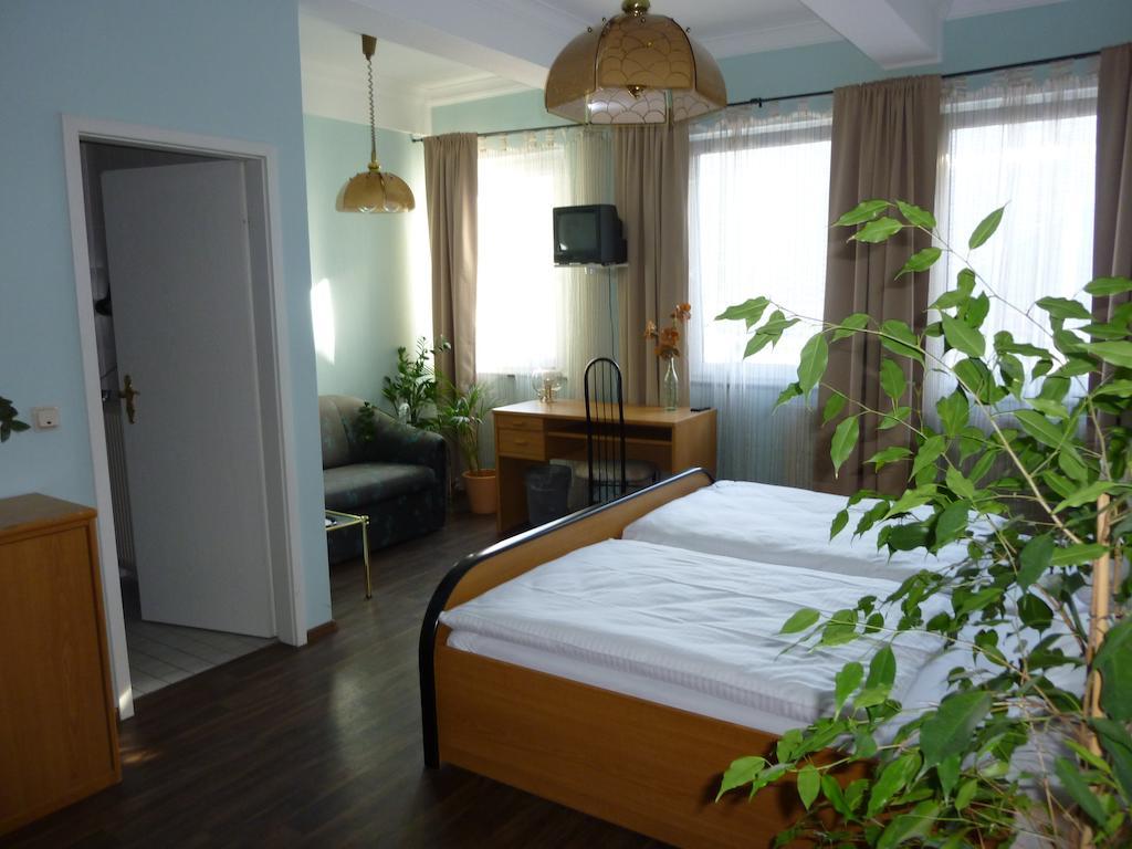 Achathotel Zum Schwan Idar-Oberstein Zimmer foto