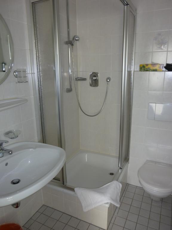 Achathotel Zum Schwan Idar-Oberstein Zimmer foto